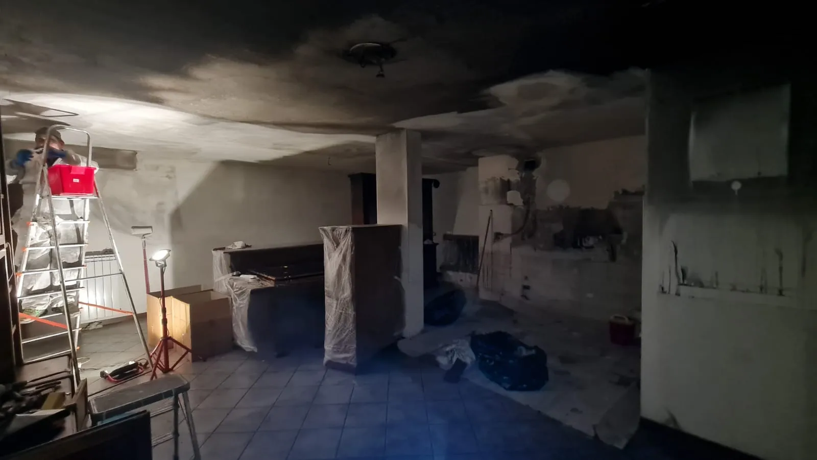 Ambiente in fase di ripristino dopo un danno